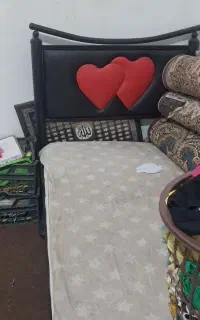 یک عدد تخت تک نفره