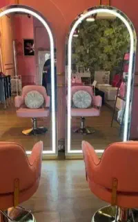 دعوت به همکاری در سالن زیبایی