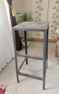 چارپایه آهنی