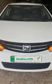 زوتی ۳۰۰ (آریو اتوماتیک) مدل ۱۳۹۳ با ضمانت کارنامه