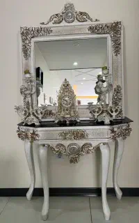 آینه و شمعدان