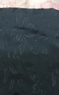 یه قواره پارچه گل دار