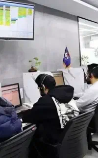 باربری کامیون کارگرحمل یخچال پیانوگاوصندوق دستگاه