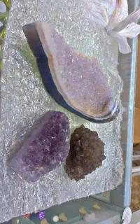 سنگ‌آمیتیست