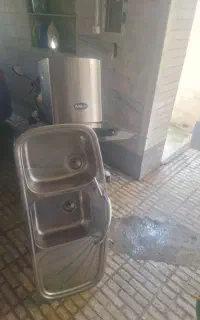 هود شومینه ای آریزون و سینک توکار البرز با شیر