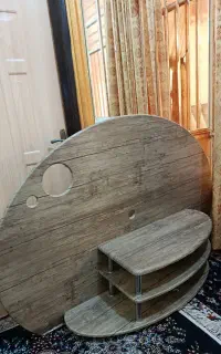 میز تلویزیون شیک و کاملاً درحد نو