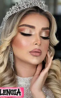 میکاپ و شنیون عروس همراه باتخفیف ویژه ۵۰٪مدت محدود
