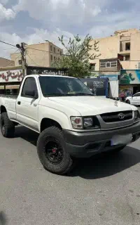 تویوتا هایلوکس