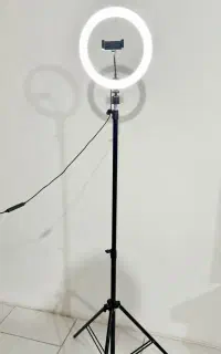رینگ لایت ،پایه تی عکاسی