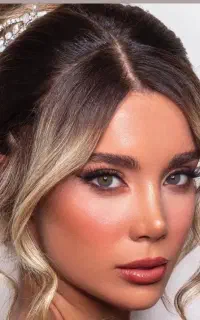 تخفیف میکاپ وشنیون وعروس وهمراه متناسب بودجه ی شما
