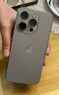 ایفون ۱۵ پرو نچرال تیتانیوم