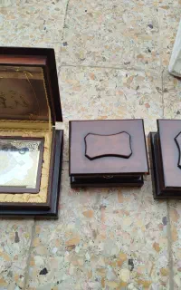 سه جلد نفیس قرآن کریم به همراه جعبه