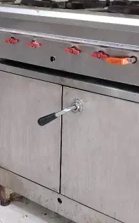 تجهیزات رستوران و آشپزخانه