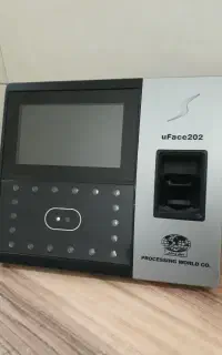 دستگاه حضور و غیاب دنیای پردازش مدل uFace202