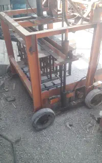 دستگاه بلوک زنی