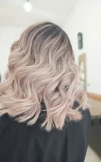 خدمات رنگ و لایت