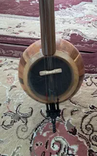 کمانچه پشت بسته