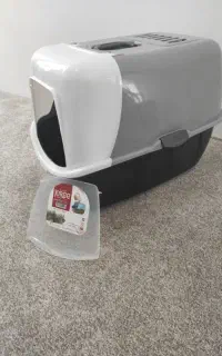 ظرف خاک گربه