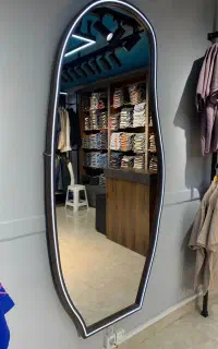 ایینه دفرمه