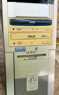 کیس کامپیوتر