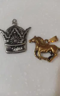 اسب برنجی وتاج ورشو قدیمی