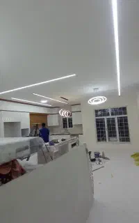 نقاشی ساختمان ورنگ امیزی درب وپنجره