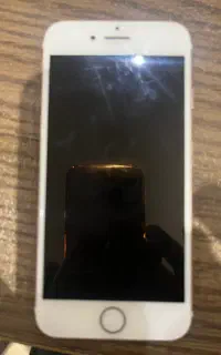 ایفون ۷ ال سی دی