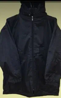 بادگیر مشکی داخل خز هستش اصلا استفاده نشد