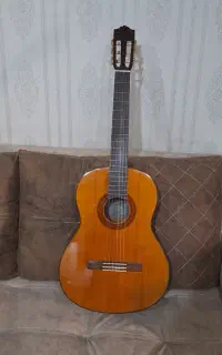 گیتار یاماها مدل c 70 اصل اندونزی با کارتون