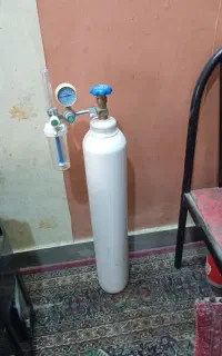 کپسول اکسیژن همراه دستگاه اکسیژن ساز
