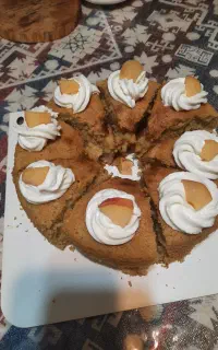 کیک میوه ای و خامه