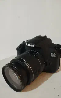 دوربین canon 1200D  کم کارکرد