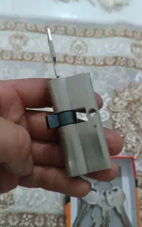 یک عدد مغزی قفل