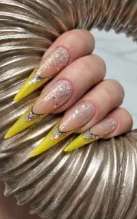 کاشت ناخن با متد مدرن