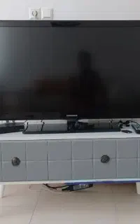 میز تلویزیون مینیمال