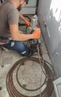 لوله بازکنی رفع بو چاه بازکنی آذر سعدی کلهری کل قم