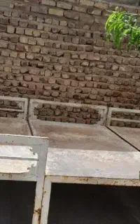 تخت آهنی بسیار مقاوم