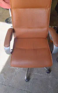 صندلی گردان مدیریتی