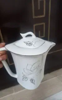 قوری وقندان