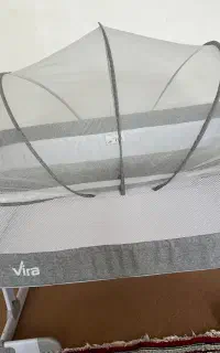 تخت کنار مادر نوزاد و کودک تا سه سال