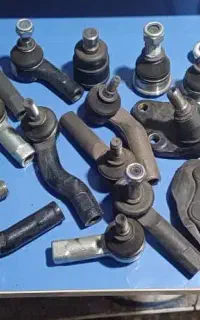 تعمیر انواع کمک فنر و سیبک ماشین ایرانی و وارداتی