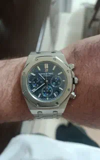 ساعت اودمارس آی پی ۴متوره