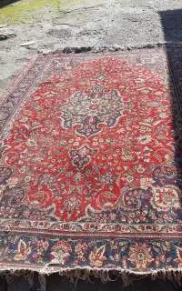 فرش کارکرده دست بافت