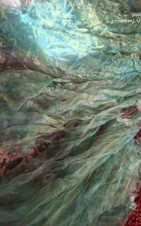 پرده توری شیشه ای