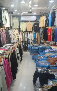 فروشنده خانم