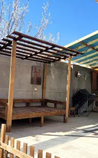 تخت سنتی چوب روس