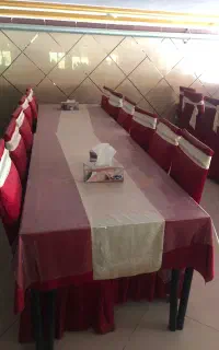 انواع میز و صندلی به فروش میرسد