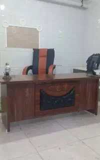 میز مدیریت شیک و لوکس در حد نو