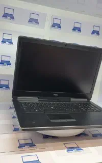 لپ تاپ کارکرده ۶گیگ گرافیک ۱۷ اینچی