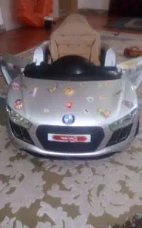 ماشین شارژی BMW کم کارکرد دو موتوره